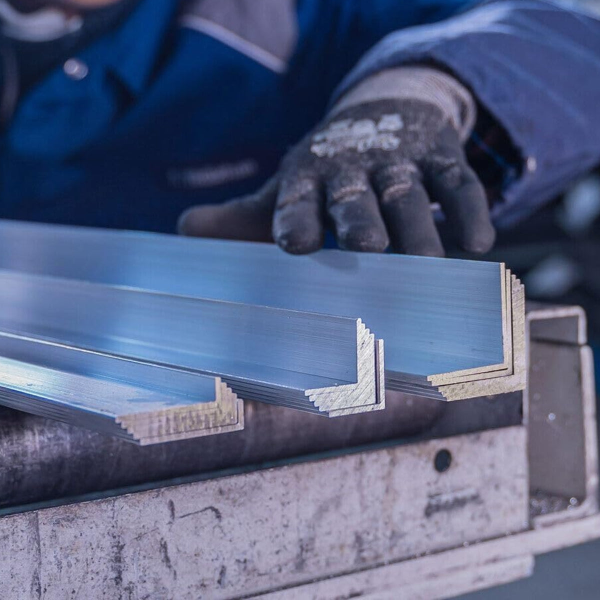 Kątownik aluminiowy 20x10x2 mm PA 38 / EN AW 6060