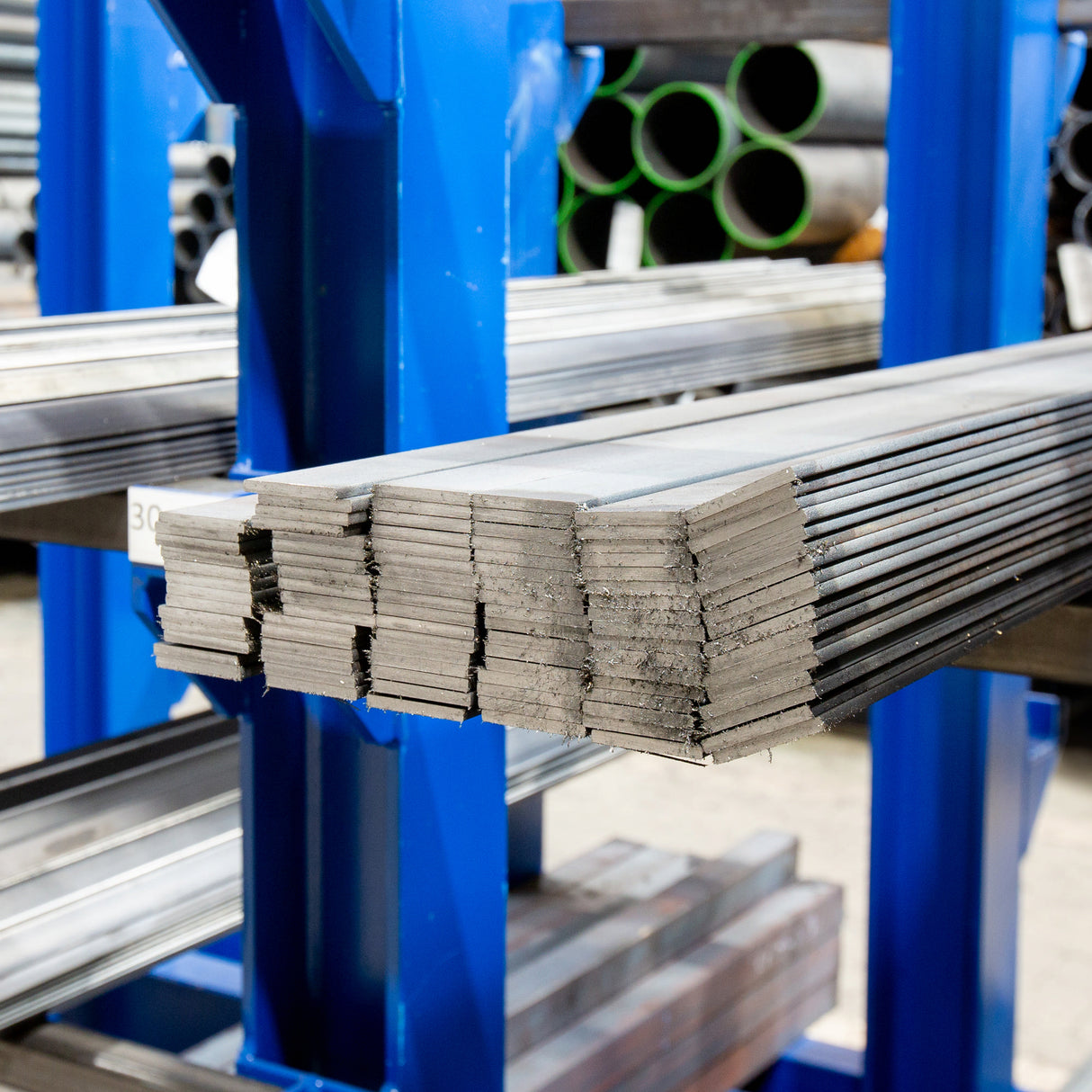 Płaskownik stalowy 25x3 mm gorącowalcowany S235JR