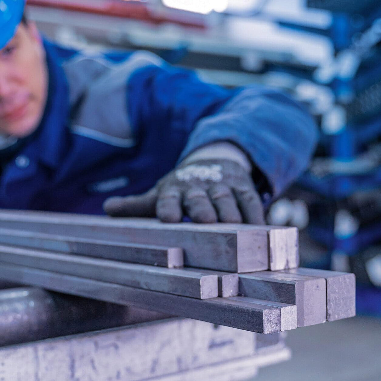 Pręt kwadratowy stalowy 20x20 mm gorącowalcowany S235JR