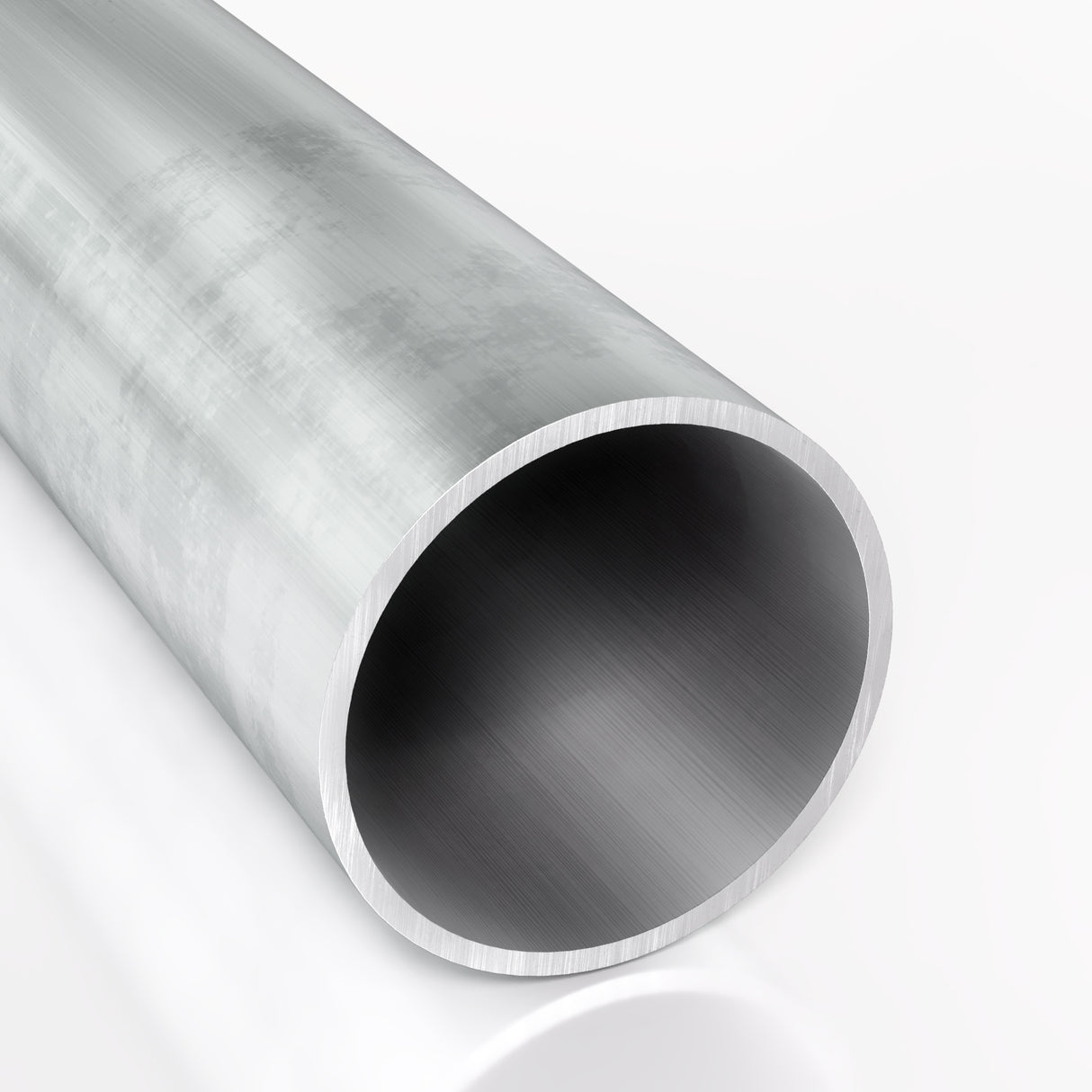 Rura aluminiowa o średnicy zewnętrznej 80 mm i grubości ścianki 3 mm wykonana ze stopu PA38 (EN AW-6060 T66) o surowej matowej powierzchni z widoczną strukturą materiału przedstawiona na jasnym tle